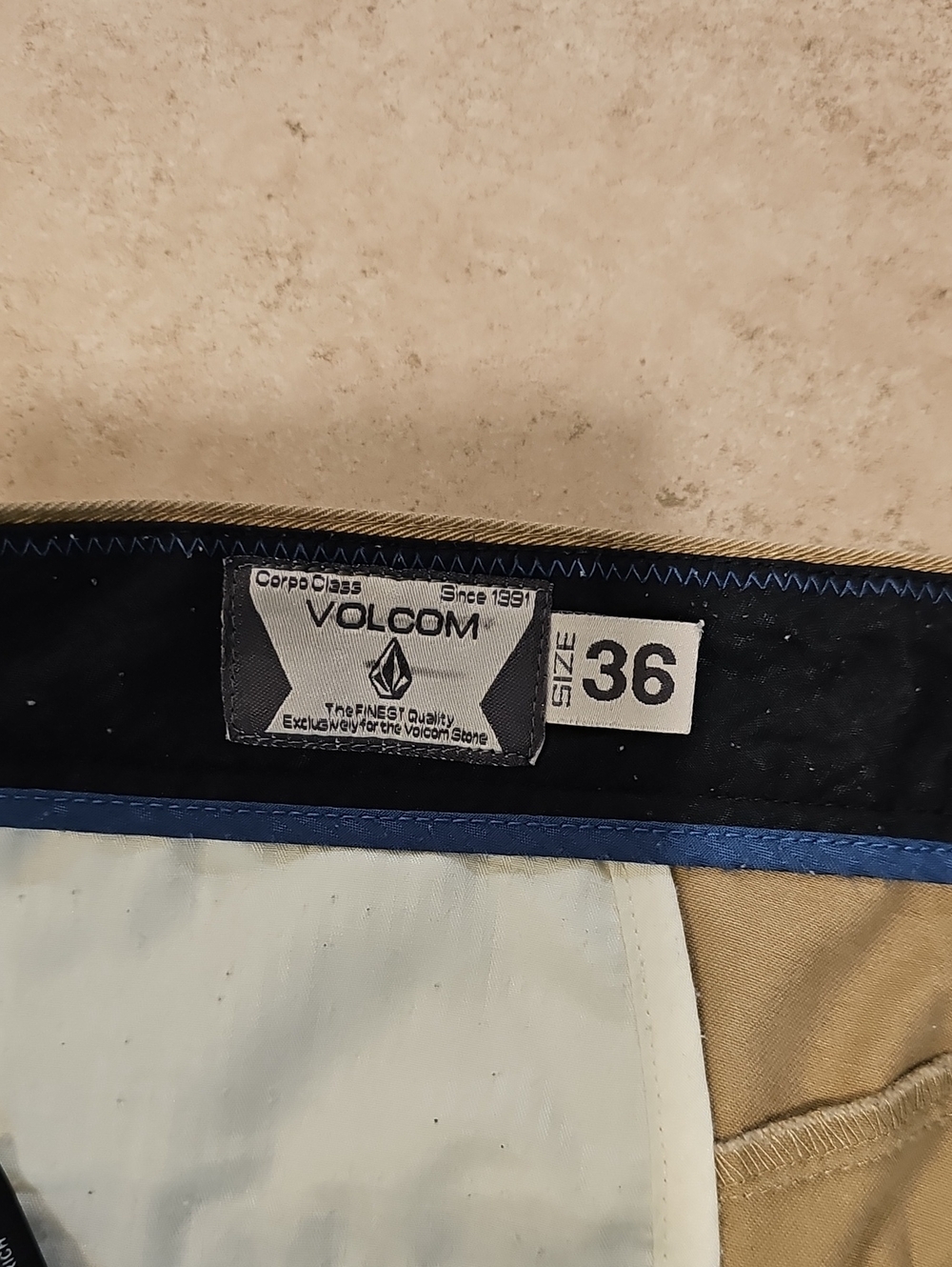 Volcom Men's Flat Front Chino Shorts in Khaki - Picture 5 of 6